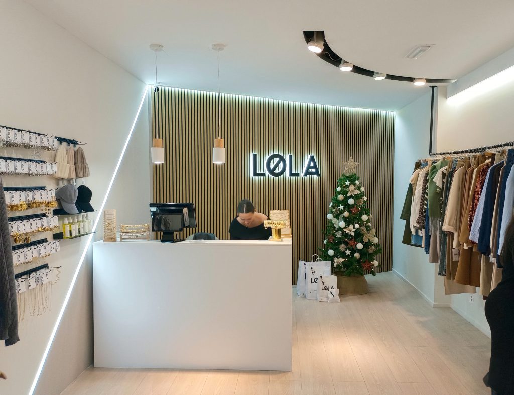 STORE INTERIOR DESIGN